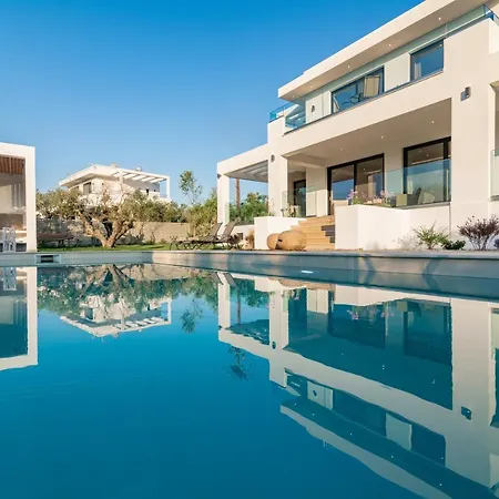 וילה Valentino Luxury Plános