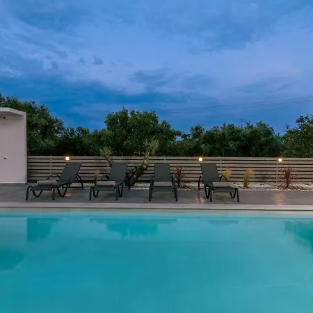 Valentino Luxury וילה